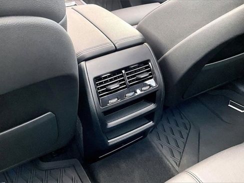 Used 2022 BMW X5 xDrive45e image 25