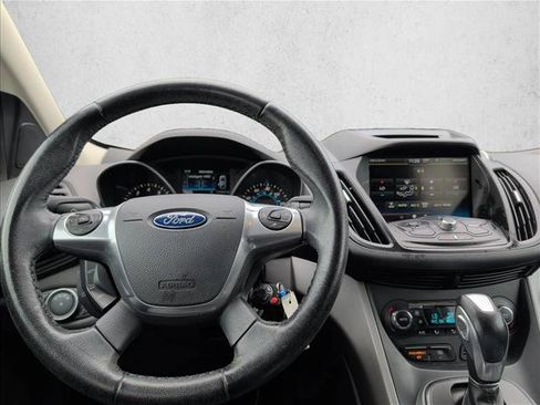 Used 2015 Ford Escape SE w/ Equipment Group 201A AWD/4WD image 16