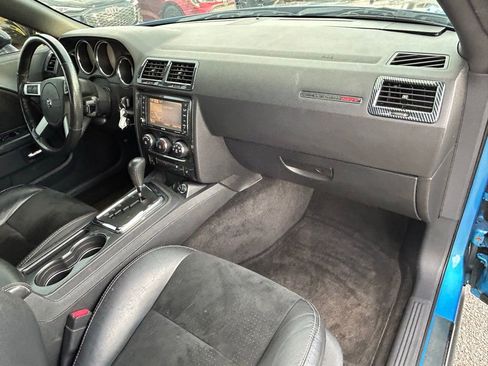 Used 2009 Dodge Challenger SRT8 w/ SRT Option Group II image 38
