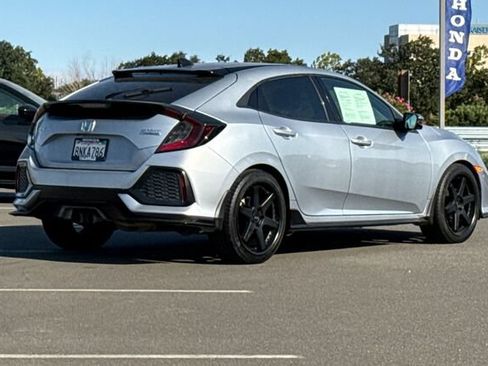 Used 2019 Honda Civic Sport Touring image 4