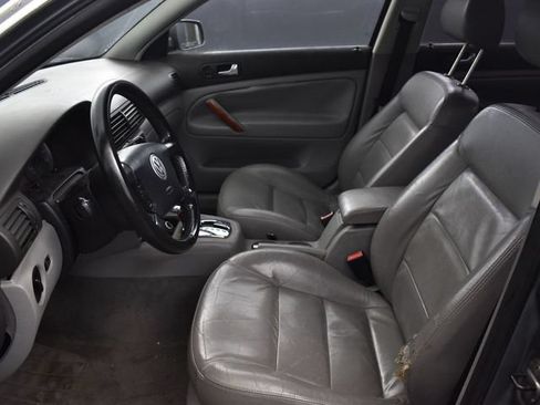 Used 2004 Volkswagen Passat GLX AWD/4WD image 9