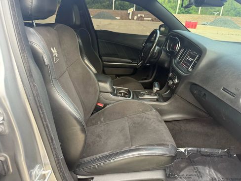 Used 2018 Dodge Charger R/T Scat Pack image 14