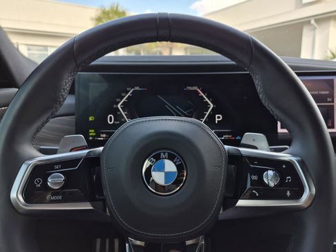 Certified 2023 BMW 760i xDrive w/ Parking Assistance Package image 12