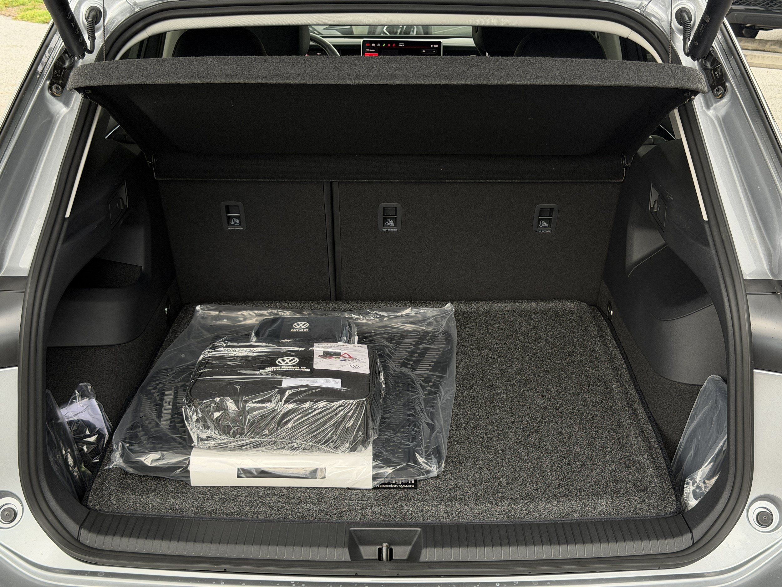 New 2026 Volkswagen Tiguan SE AWD/4WD image 11