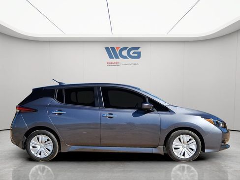 Used 2025 Nissan Leaf S FWD image 2