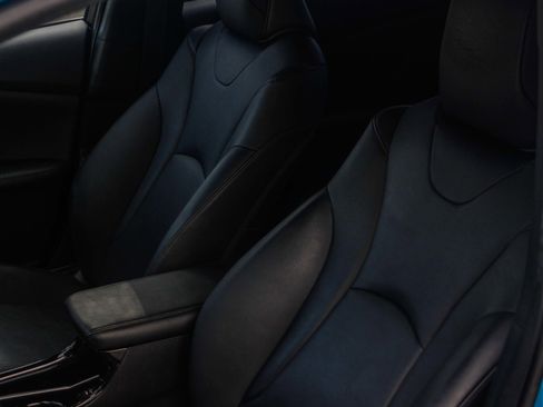 Used 2017 Toyota Prius Prime Advanced image 22