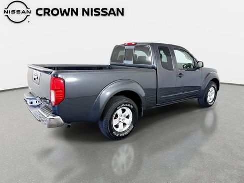Used 2013 Nissan Frontier SV RWD image 5
