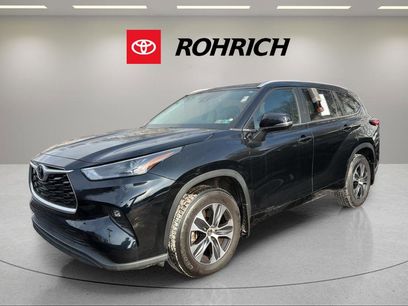 Used 2023 Toyota Highlander XLE