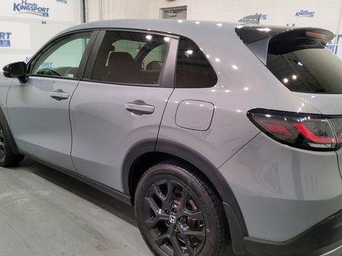 Used 2023 Honda HR-V Sport image 5