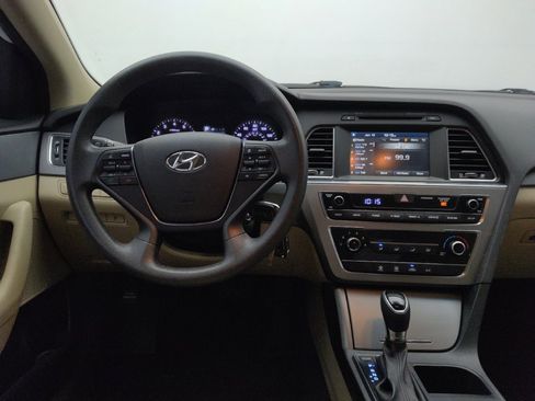 Used 2017 Hyundai Sonata SE image 22