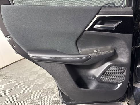 Used 2022 Mitsubishi Outlander ES image 24