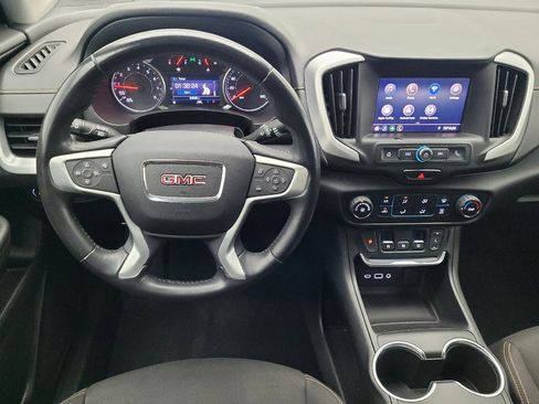 Used 2021 GMC Terrain SLE FWD image 22