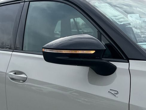 New 2026 Volkswagen Tiguan SE R-Line image 7