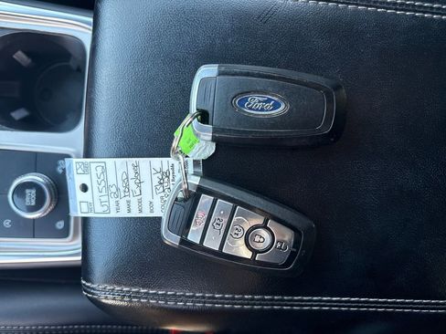 Used 2023 Ford Explorer XLT w/ Equipment Group 202A image 36