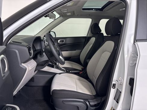 New 2026 Hyundai Venue SEL image 14