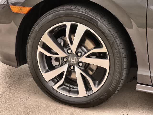 Used 2024 Honda Odyssey Touring image 9