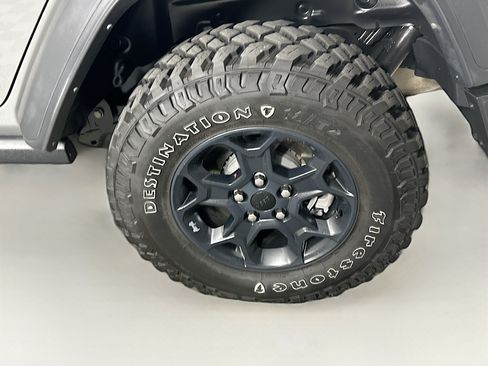 Used 2023 Jeep Wrangler Unlimited w/ Dual Top Group AWD/4WD image 11