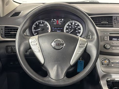 Used 2014 Nissan Sentra SR FWD image 23