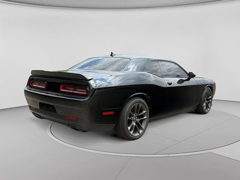 Used 2022 Dodge Challenger R/T Scat Pack w/ Plus Package RWD image 3