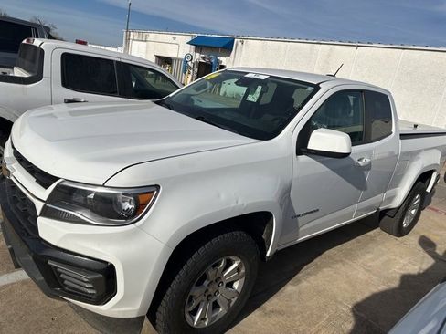 Used 2022 Chevrolet Colorado LT w/ Fleet Safety Package image 4