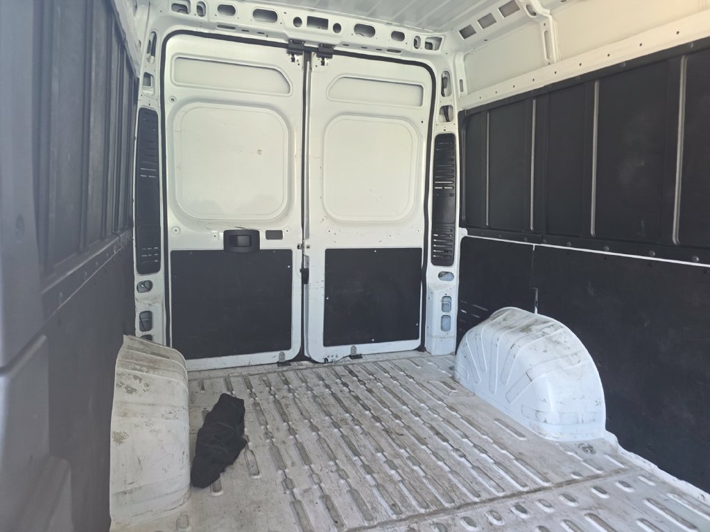 Used 2024 RAM ProMaster 2500 w/ Convenience Group FWD image 23