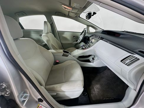 Used 2013 Toyota Prius Two FWD image 29