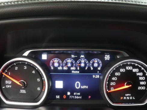 Used 2019 Chevrolet Silverado 1500 High Country image 14