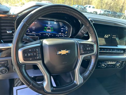Used 2023 Chevrolet Silverado 1500 LT AWD/4WD image 18