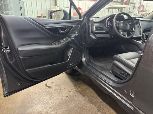 Certified 2025 Subaru Outback Limited image 9