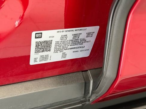 Used 2024 Chevrolet Tahoe LT w/ Luxury Package RWD image 18