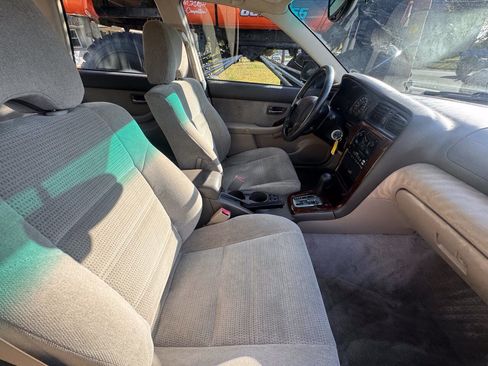 Used 2003 Subaru Outback Wagon AWD/4WD image 21