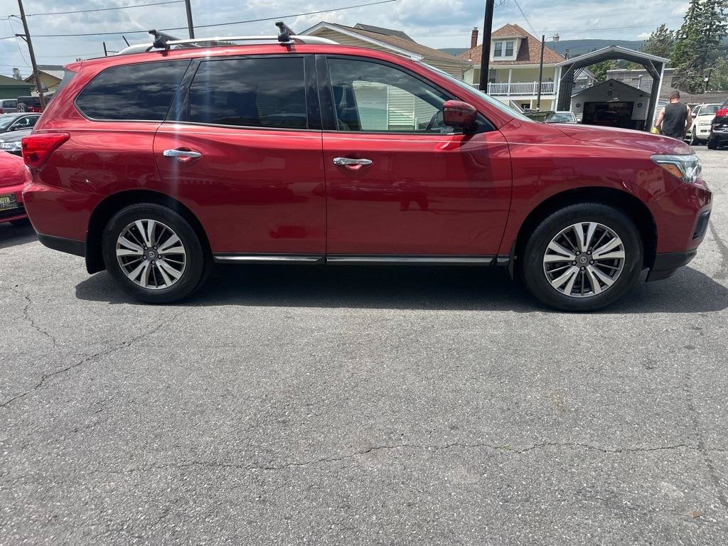 Used 2017 Nissan Pathfinder SL w/ SL Premium Package AWD/4WD image 3