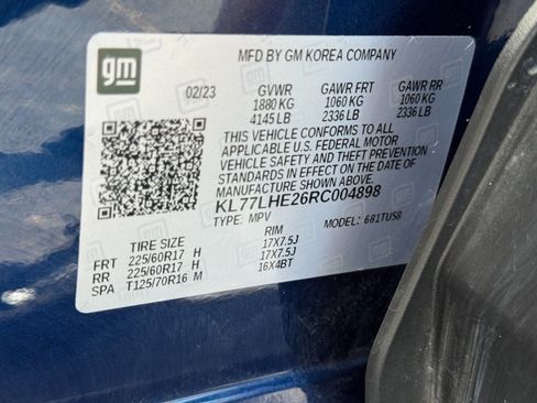 Used 2024 Chevrolet Trax LT w/ Driver Confidence Package FWD image 41