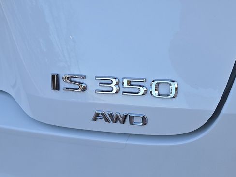 Used 2024 Lexus IS 350 F Sport w/ Memory Package image 31
