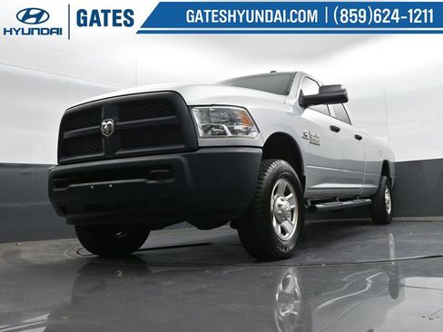 Used 2017 RAM 3500 Tradesman w/ Popular Equipment Group image 32