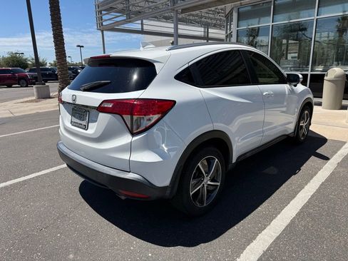 Used 2021 Honda HR-V EX image 3