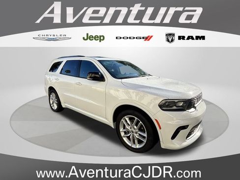 Certified 2024 Dodge Durango GT image 1