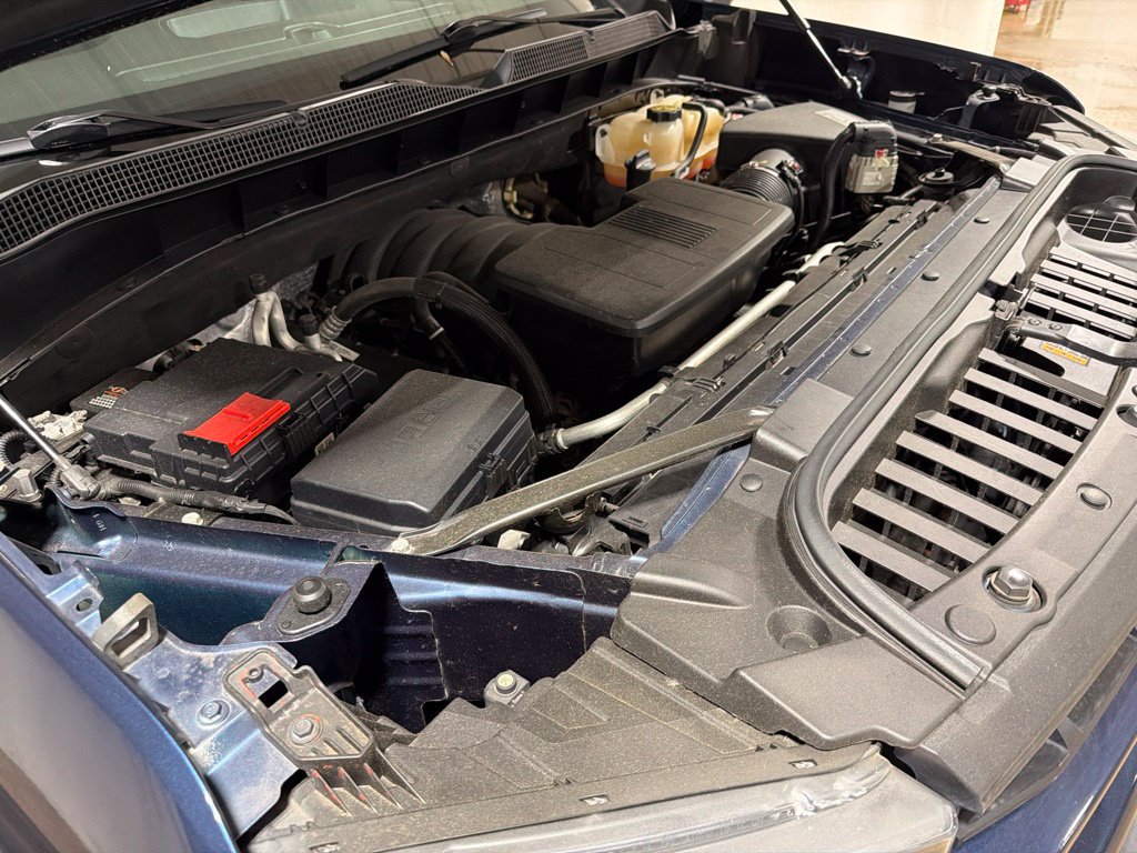 Used 2019 Chevrolet Silverado 1500 RST AWD/4WD image 45