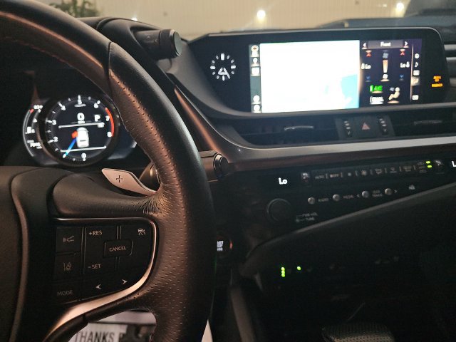 Used 2019 Lexus ES 350 F Sport w/ Accessory Package FWD image 11