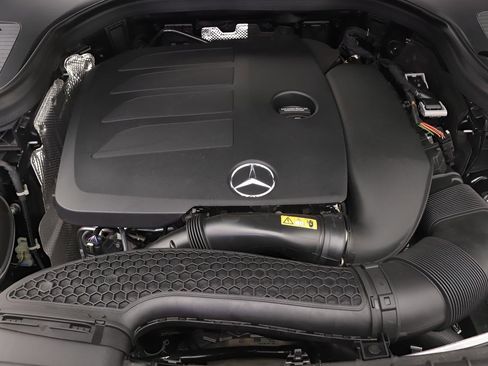Certified 2022 Mercedes-Benz GLC 300 image 23