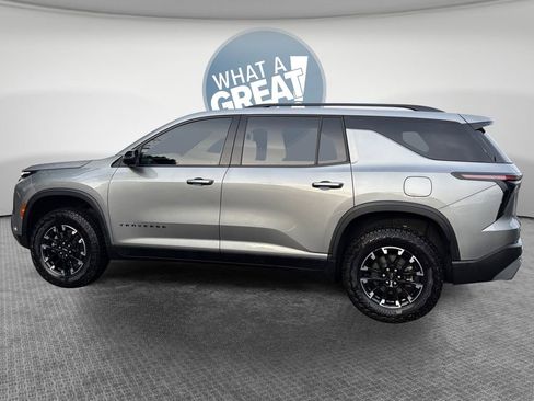 Used 2025 Chevrolet Traverse Z71 w/ Driver Confidence Package AWD/4WD image 7