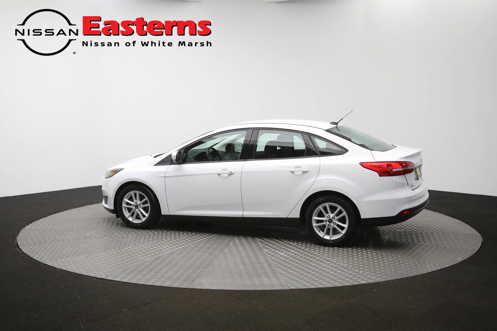 Used 2018 Ford Focus SE w/ Cold Weather Package FWD image 60