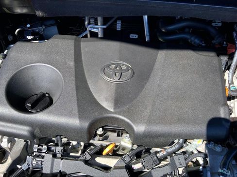 Used 2023 Toyota Highlander Limited AWD/4WD image 33