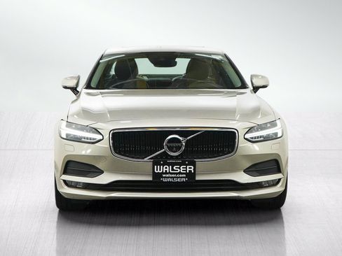 Used 2017 Volvo S90 T6 Momentum w/ Vision Package AWD/4WD image 8