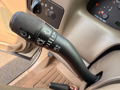 Used 2003 Ford F350 Lariat image 33