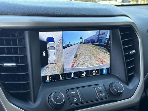Used 2023 GMC Acadia Denali w/ Denali Technology Package FWD image 28