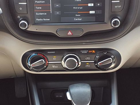 Certified 2023 Kia Soul LX image 15