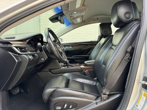 Used 2013 Cadillac XTS Luxury w/ Driver Awareness Package FWD image 14