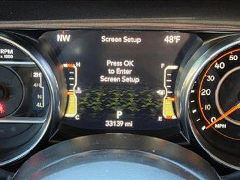 Used 2022 Jeep Gladiator Sport image 11