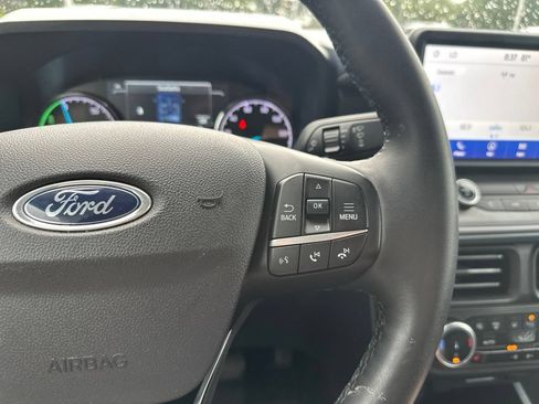 Used 2023 Ford Maverick Lariat w/ Lariat Luxury Package FWD image 20
